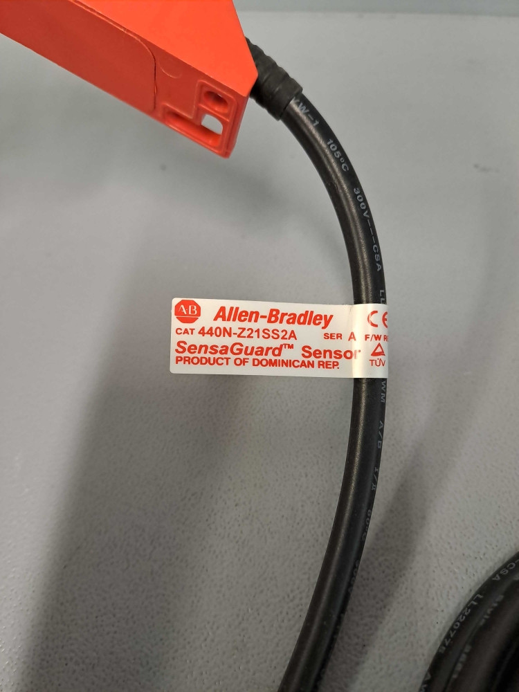 ALLEN-BRADLEY  440NZ21SS2A-DOUBLON