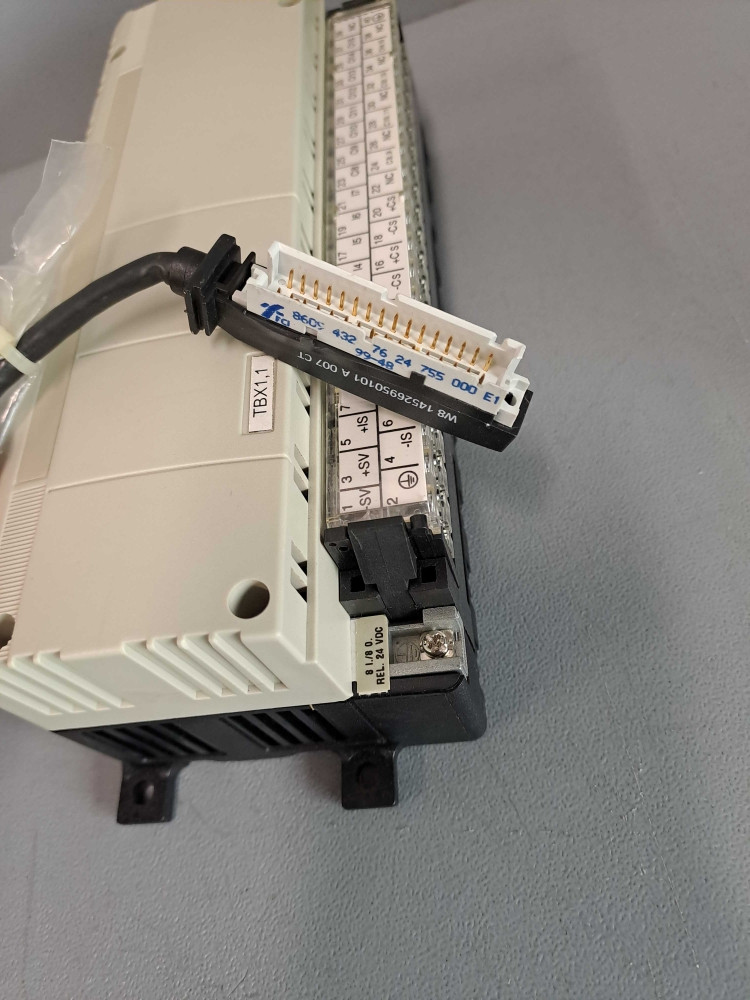 SCHNEIDER  TBXDMS1625