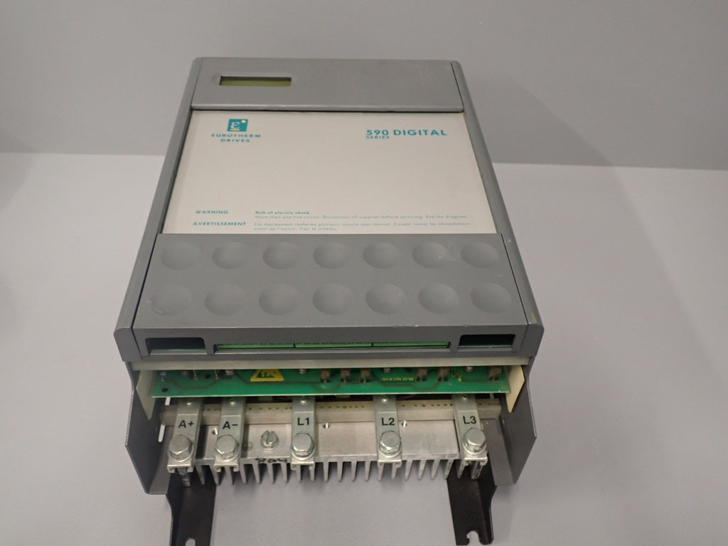 EUROTHERM DRIVES 590/0350/5/1/3/2/0/0/0000/000/000/000/0/00/00/00/00/000