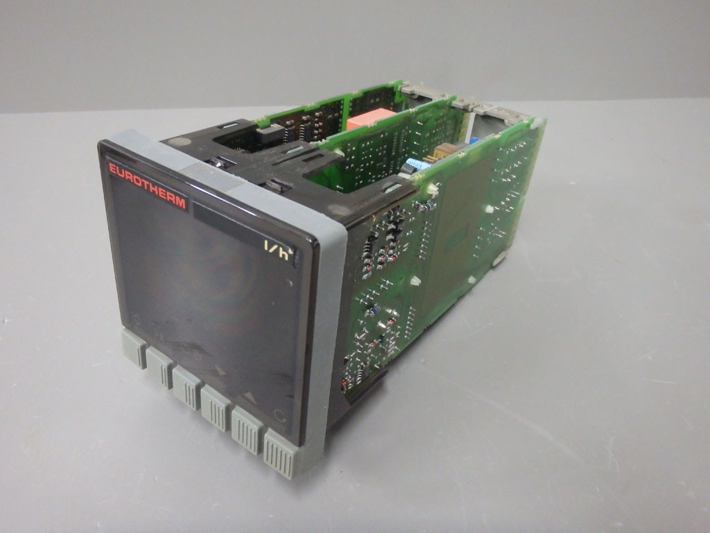 EUROTHERM 902S-IC-HDC-EC-ARE-VH-XN-LE-IF-HAF-EAF-AB-0-2500-LPH-00