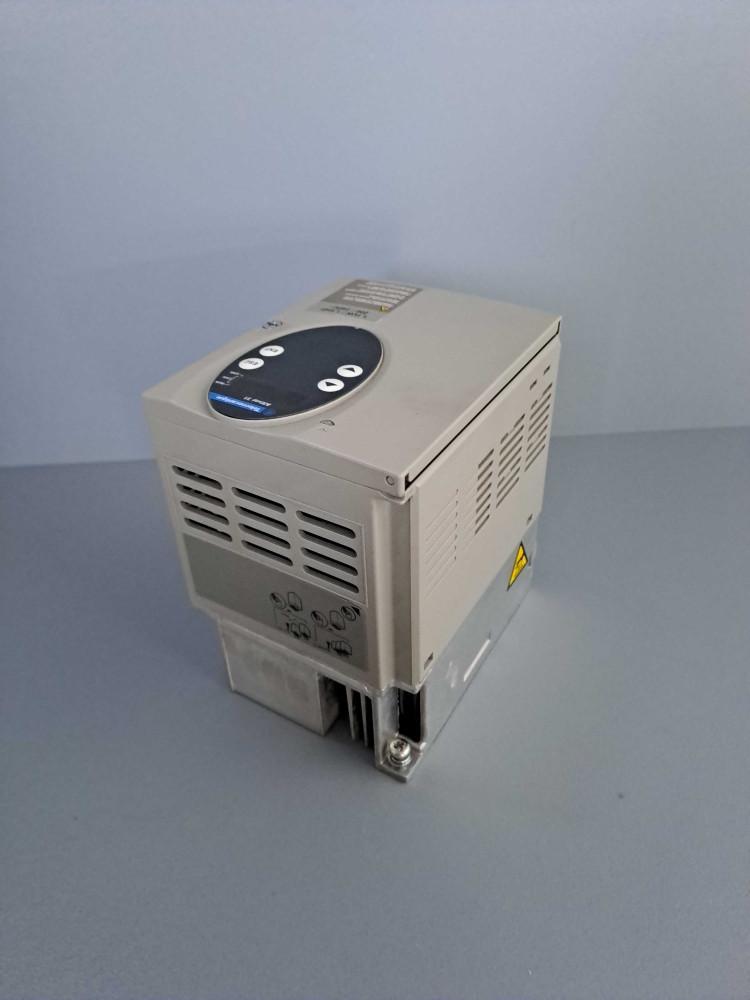 SCHNEIDER  ATV31HU11M2