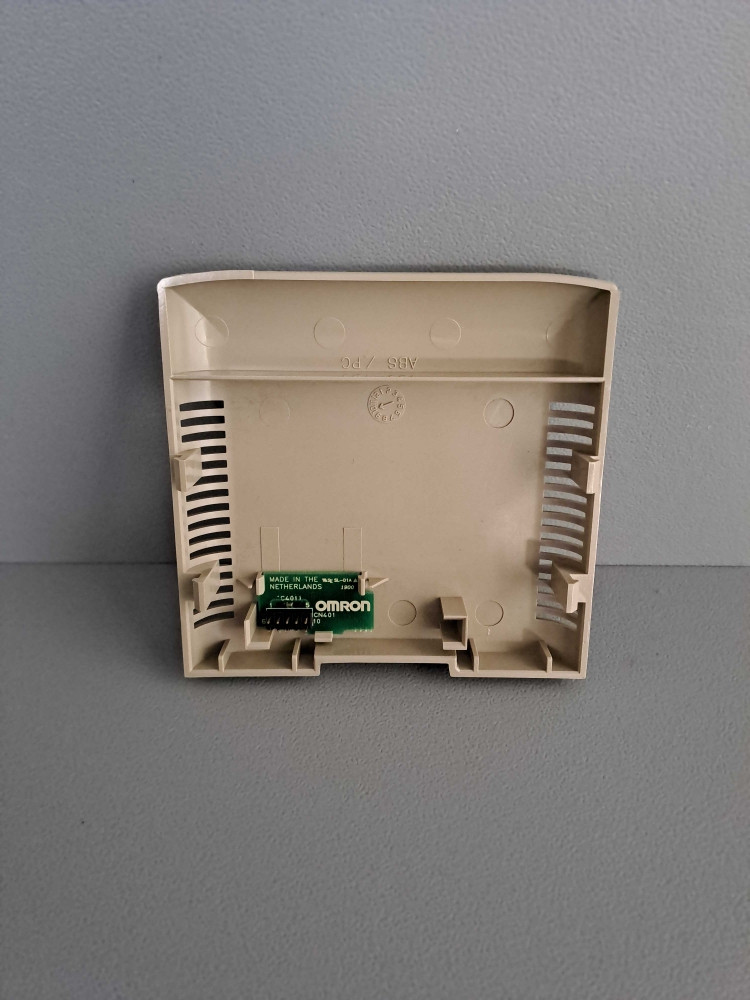 OMRON  CN401