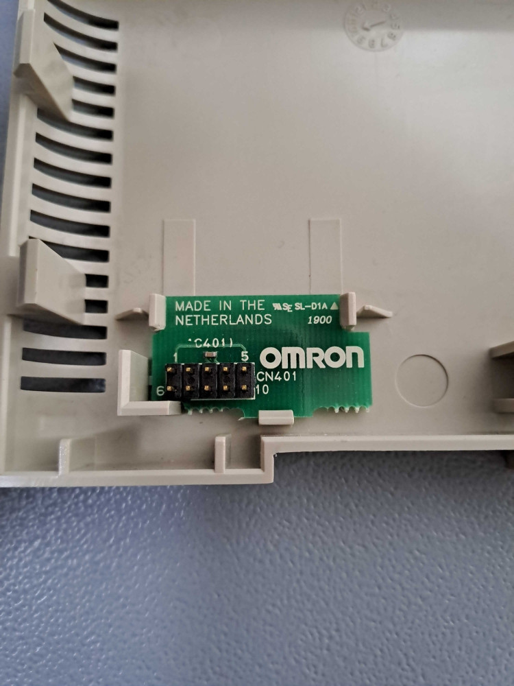 OMRON  CN401
