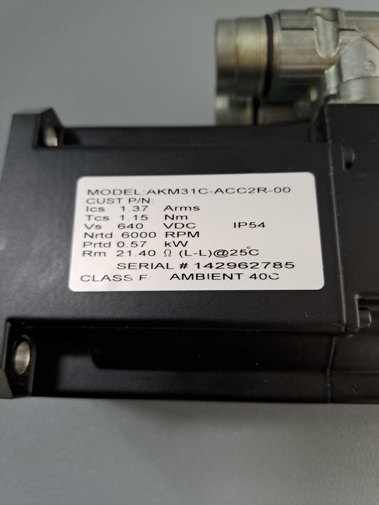 KOLLMORGEN  AKM31C-ACC2R-00