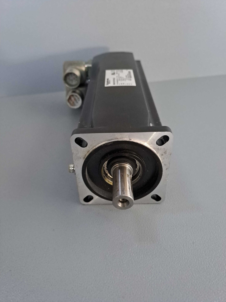 SCHNEIDER  BMH0703P16F2A