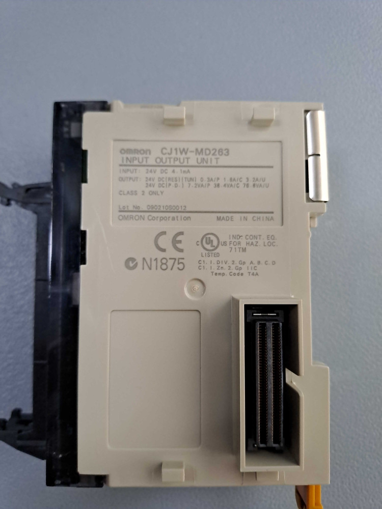 OMRON CJ1WMD263