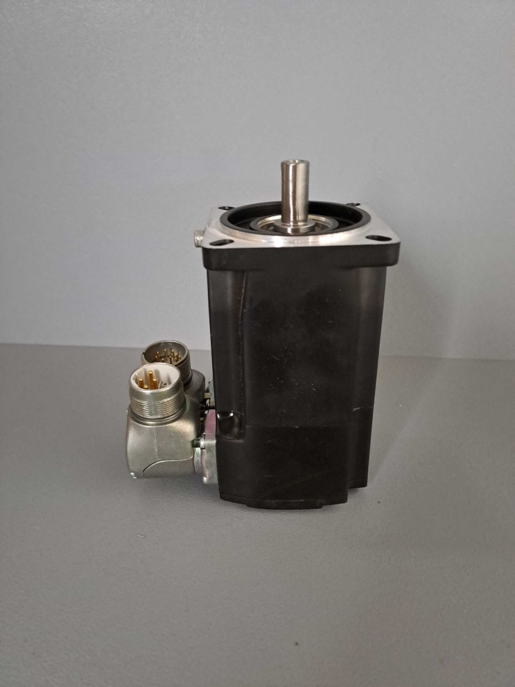 SCHNEIDER  BMH0701P16A2A