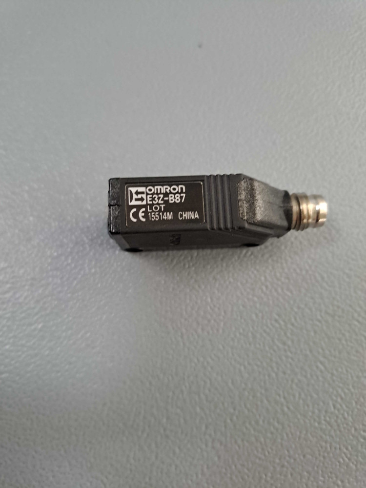 OMRON E3ZB87