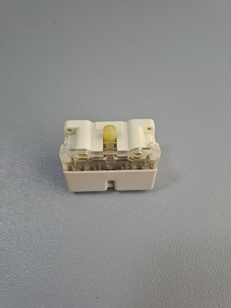 TÉLÉMÉCANIQUE  XC1ZP2005