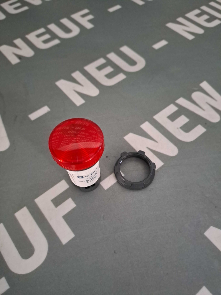 TÉLÉMÉCANIQUE  XB7-EV6.P