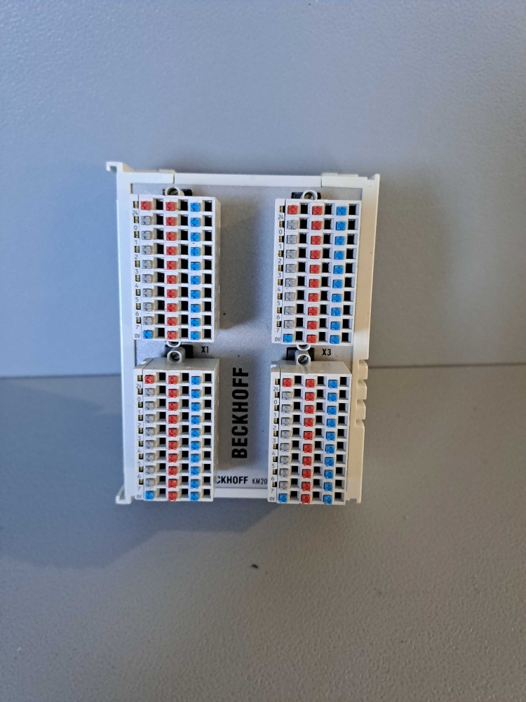 BECKHOFF KM2004