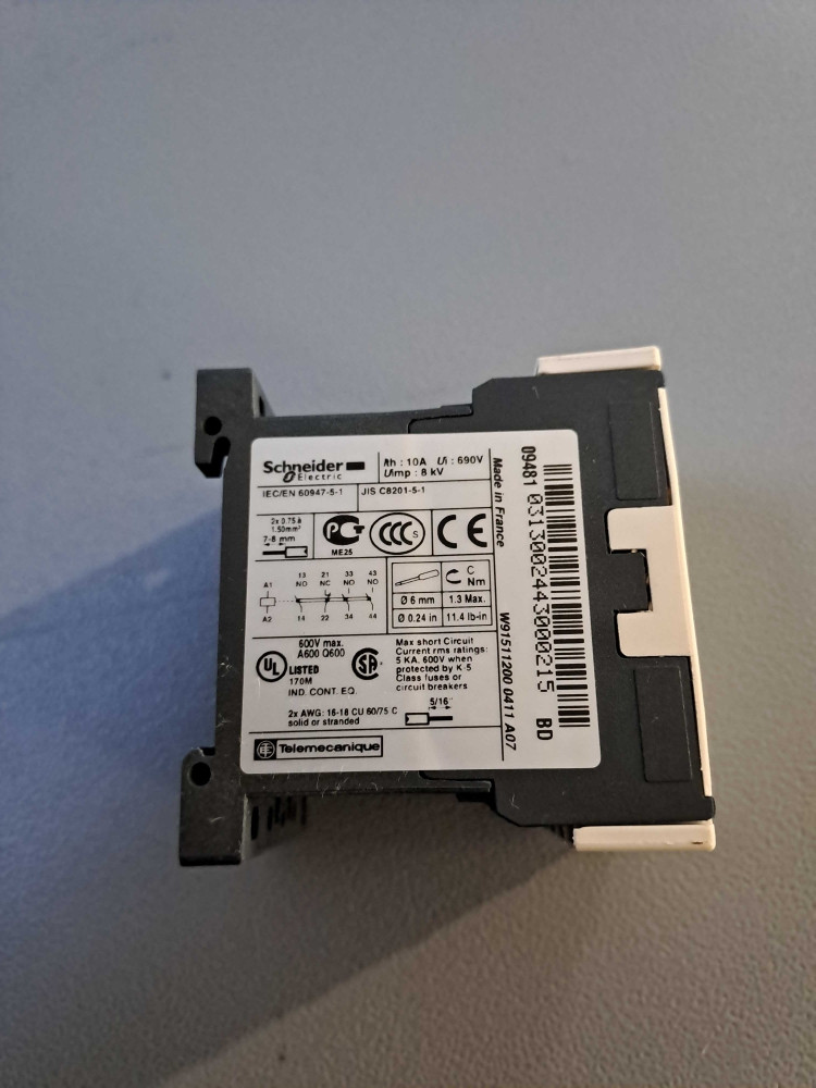 TÉLÉMÉCANIQUE  RCA3KN313BD3