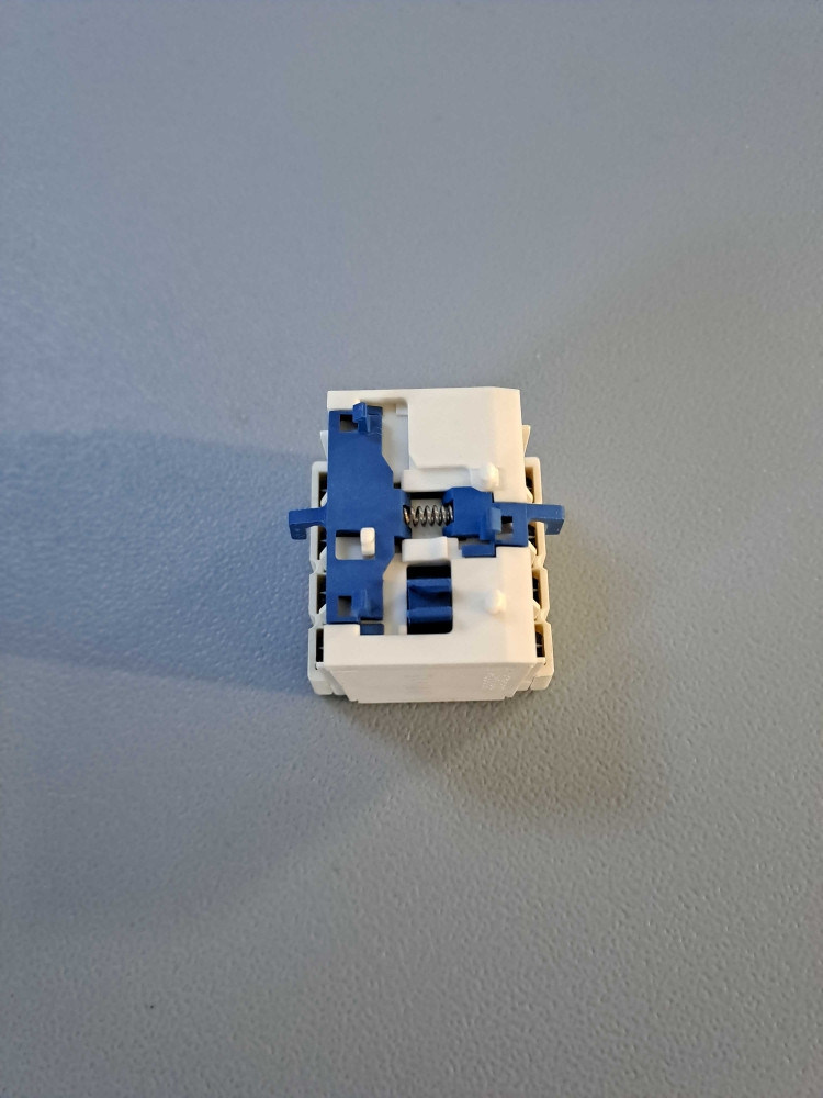 TÉLÉMÉCANIQUE  LA1KN223