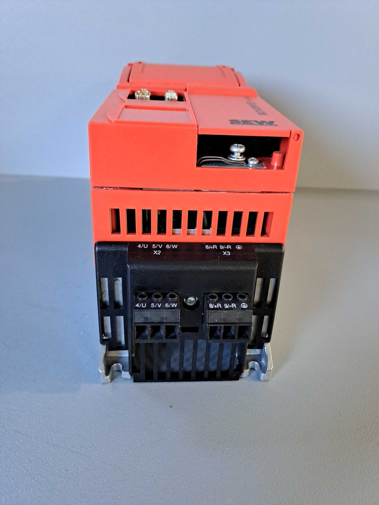SEW-EURODRIVE MCS40A0015-5A3-4-00