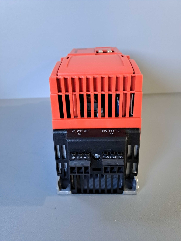 SEW-EURODRIVE MCS40A0015-5A3-4-00