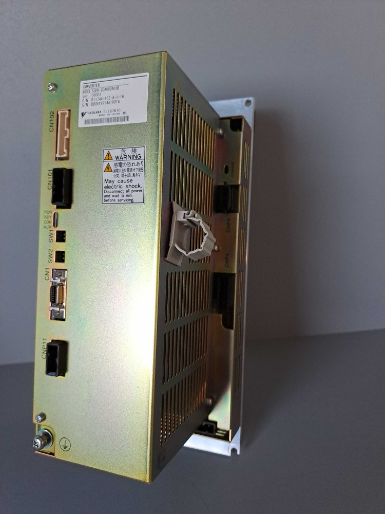YASKAWA  SGDRC0A080A01B