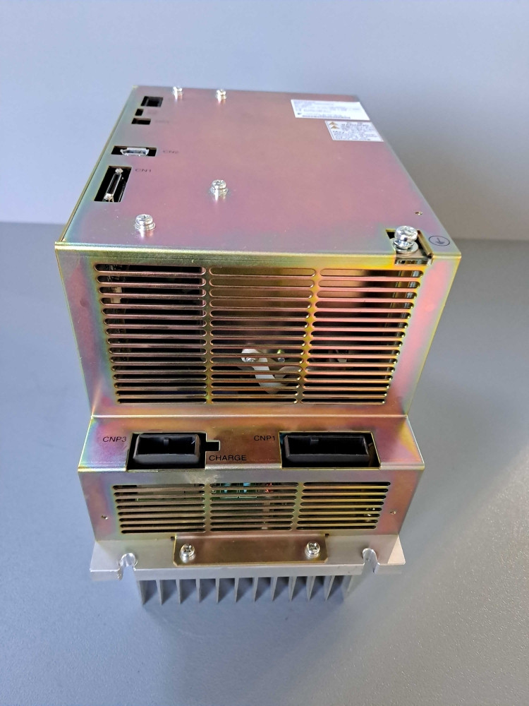 YASKAWA  SGDRSDB350A01B