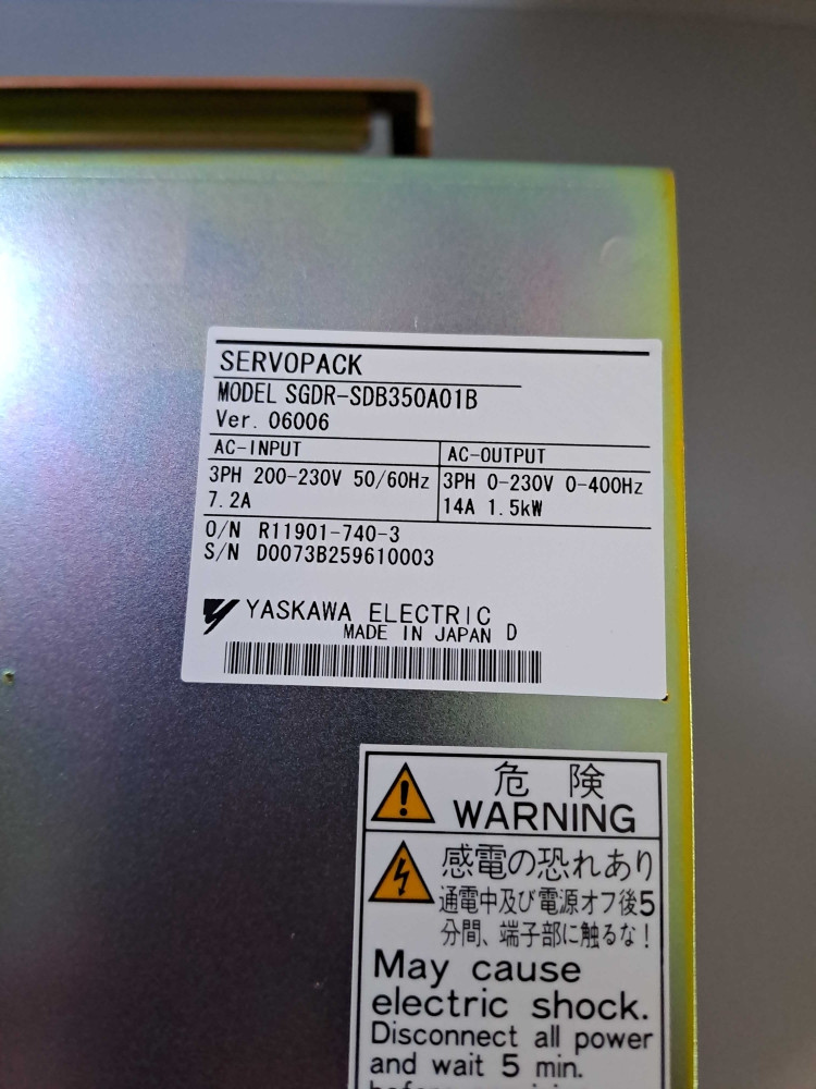 YASKAWA  SGDRSDB350A01B