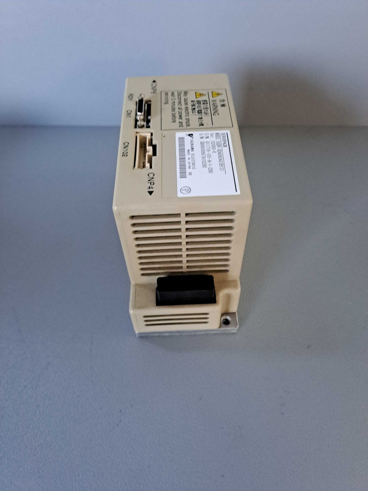 YASKAWA  SGDRSDA060A01BY31