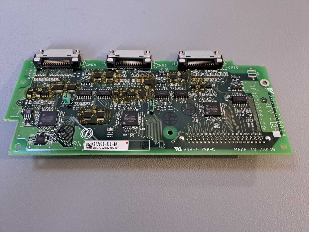 YASKAWA  SGDRAXB01A
