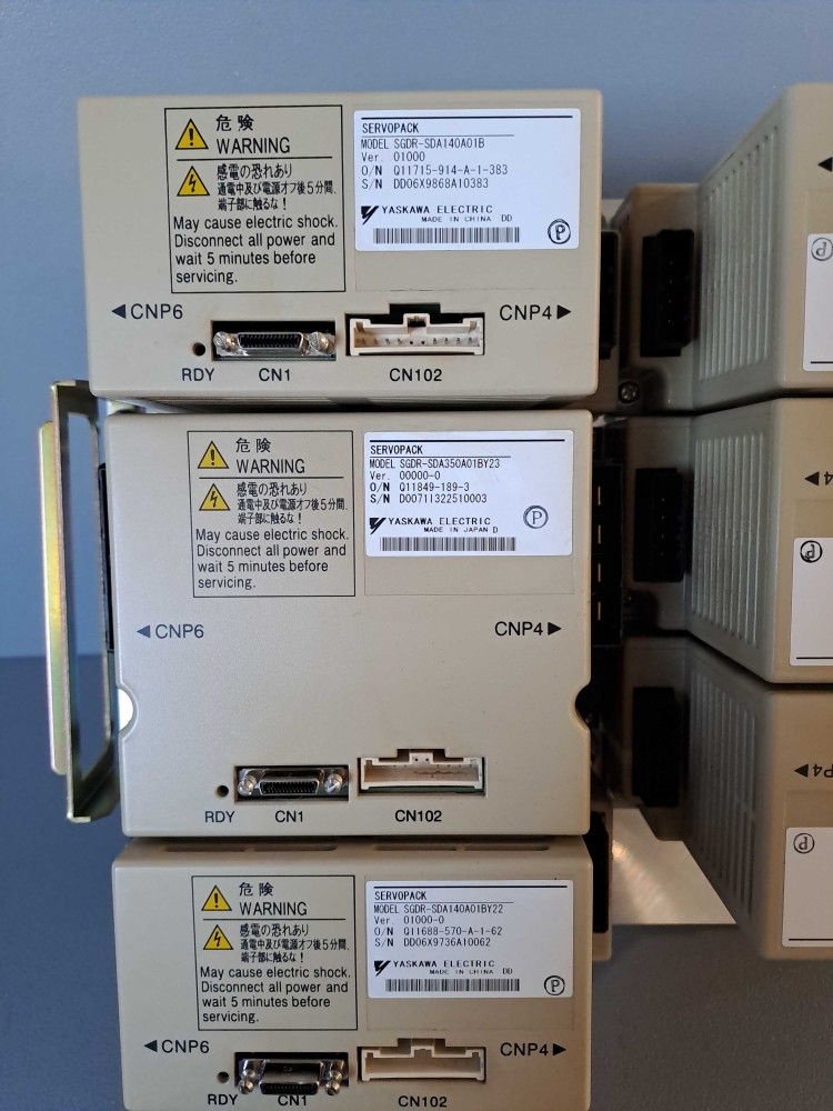 YASKAWA  SGDRHP20Y30 COMPLET 