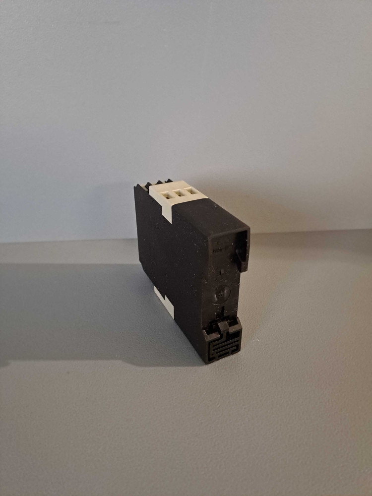 TÉLÉMÉCANIQUE  RE4TL11BU