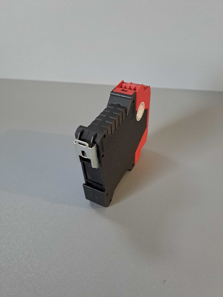 SCHNEIDER  XPSECME5131P