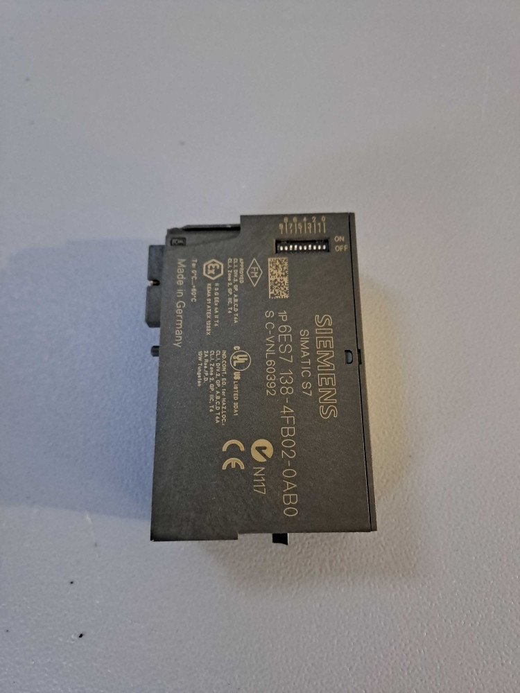 SIEMENS  6ES71384FB020AB0