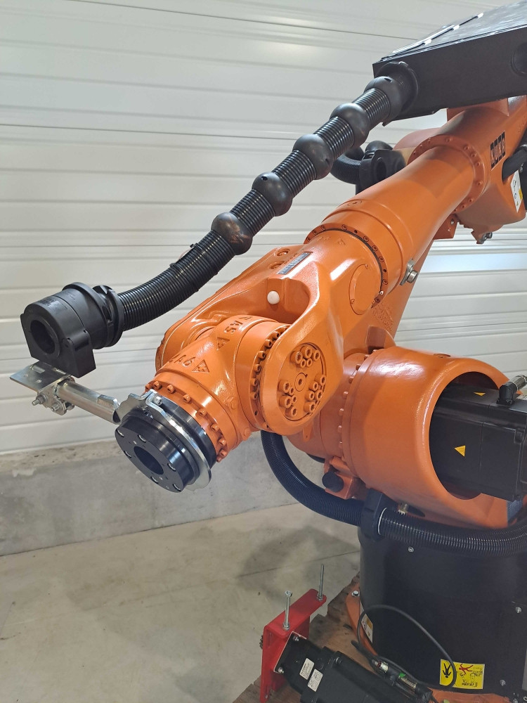 KUKA KR60L30HAC