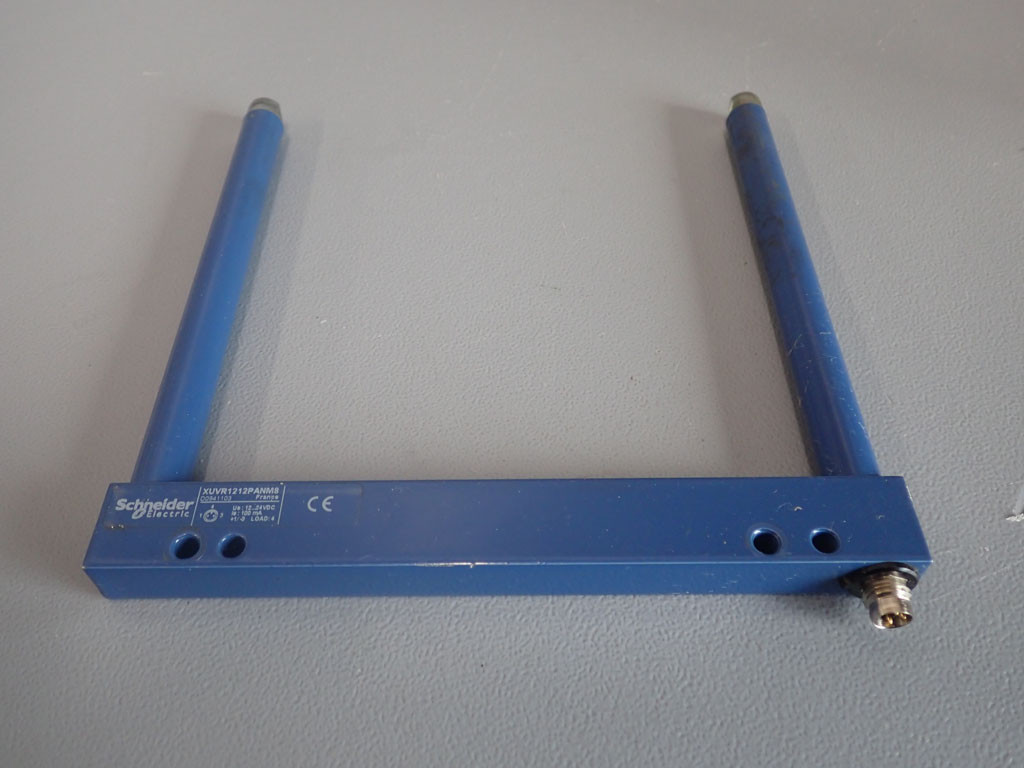 SCHNEIDER  XUVR1212PANM8