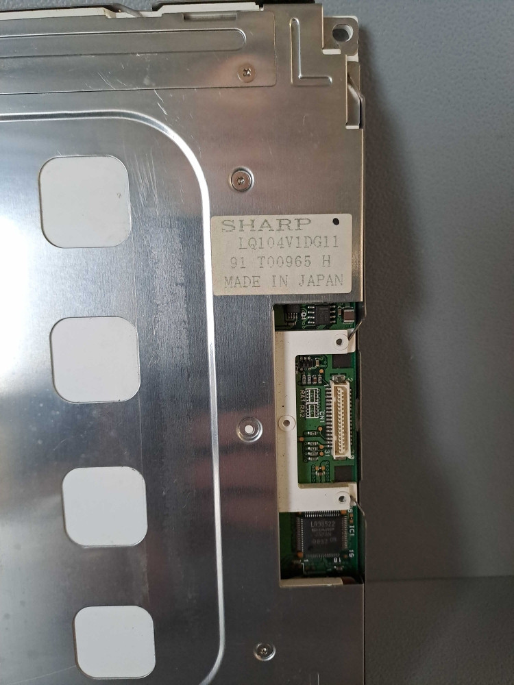 SHARP LQ104V1DG11