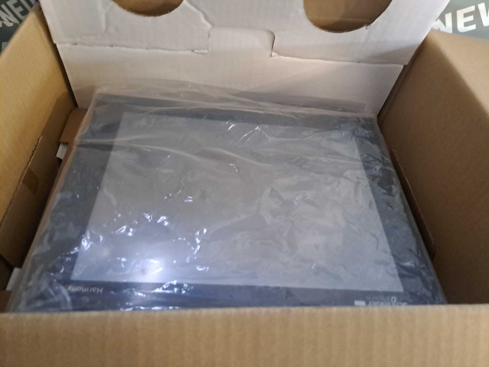 SCHNEIDER  HMIGTO6310