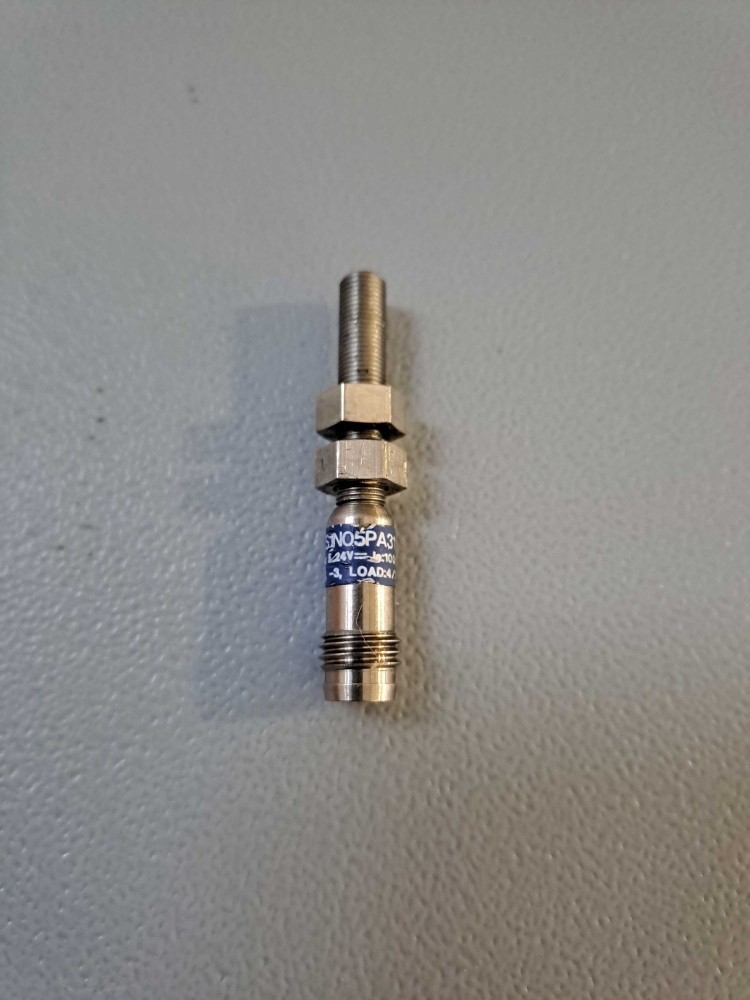 TÉLÉMÉCANIQUE  XS1N05PA311S