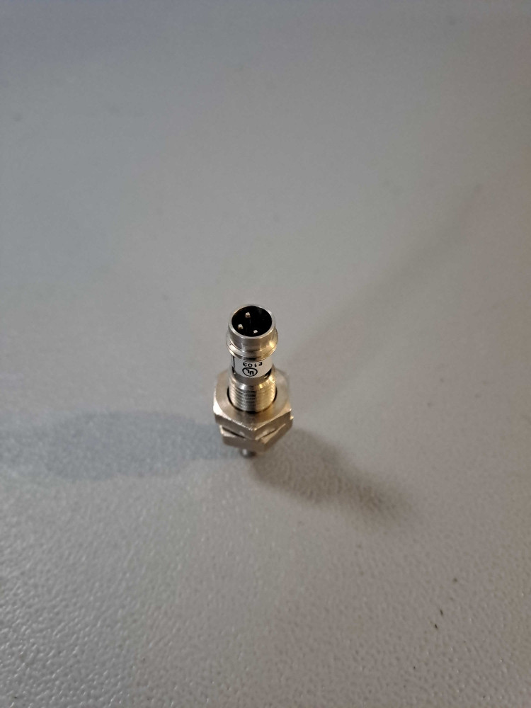 BAUMER IGYX08P17B3/S35L