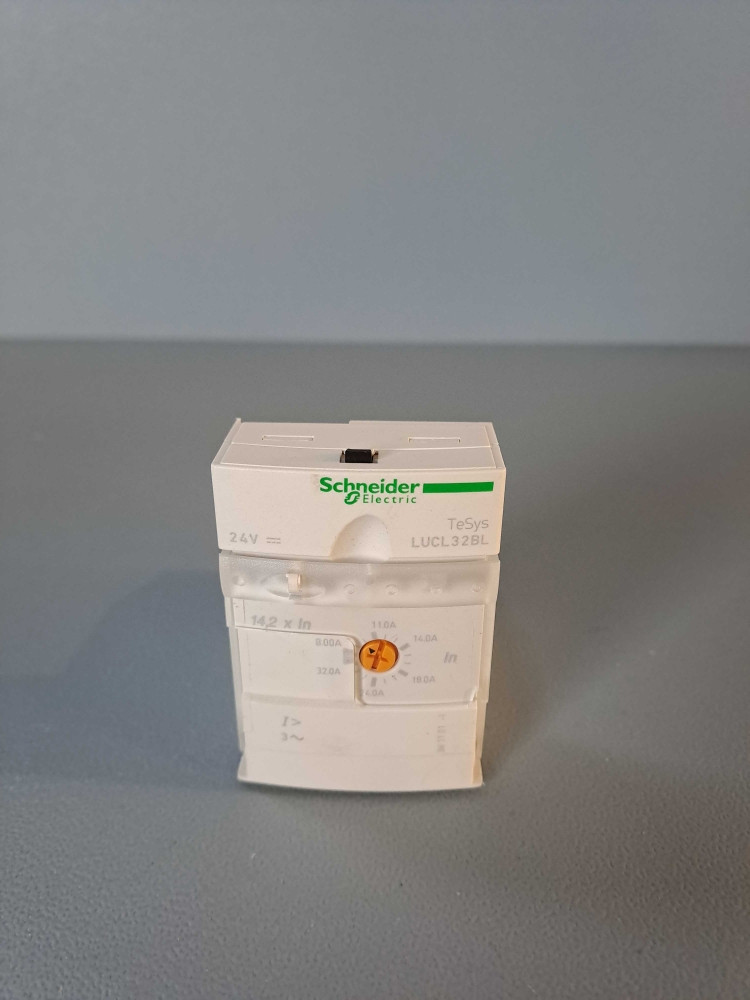 SCHNEIDER  LUCL32BL