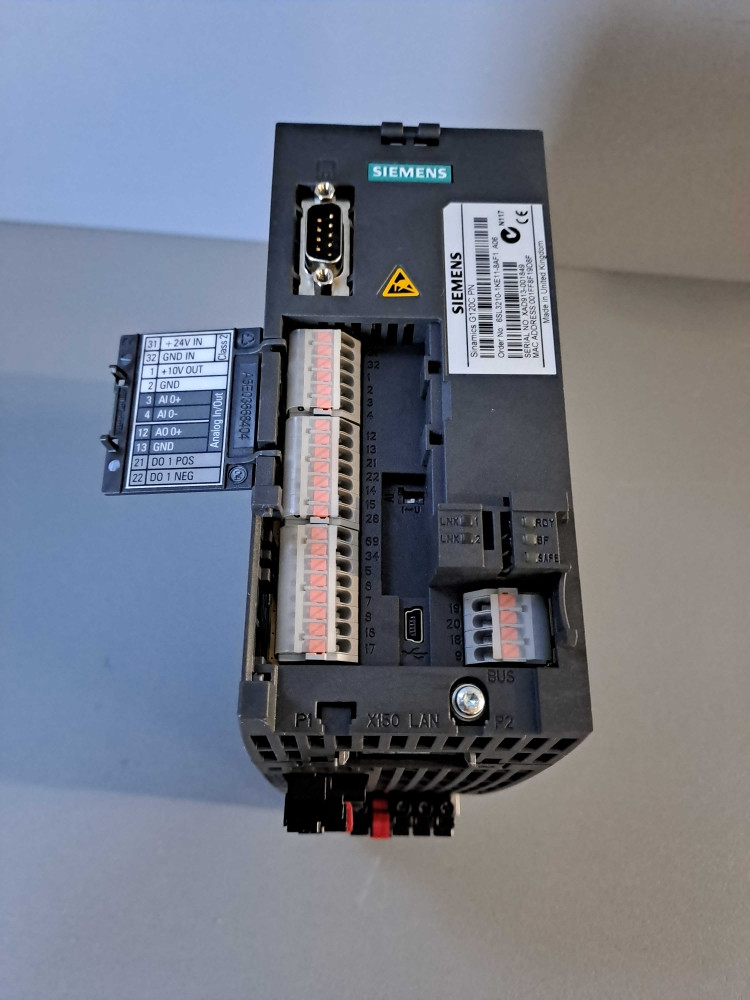 SIEMENS  6SL-3210-1KE11-8AF1