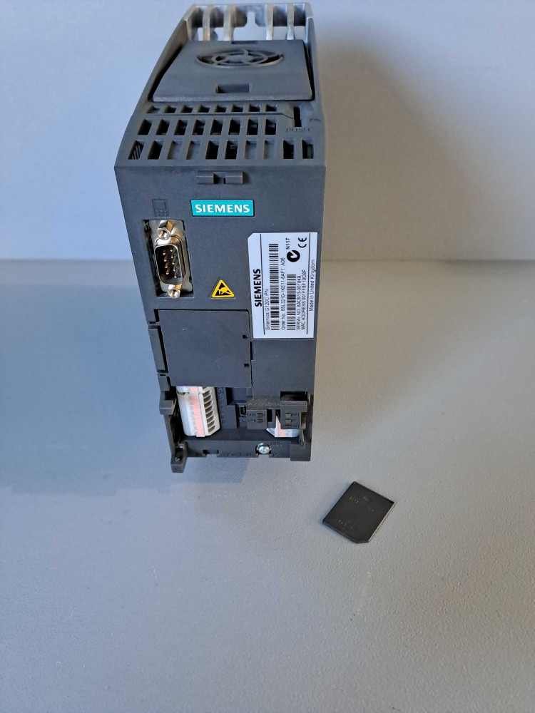 SIEMENS  6SL-3210-1KE11-8AF1