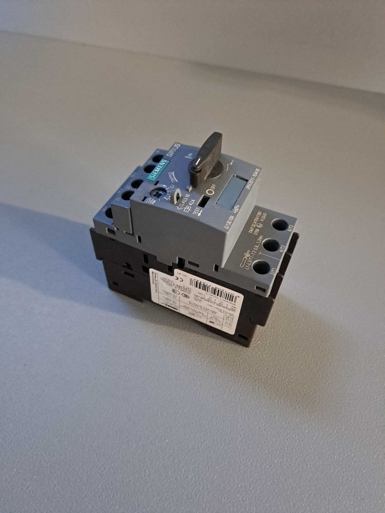 SIEMENS 3RV20111DA10