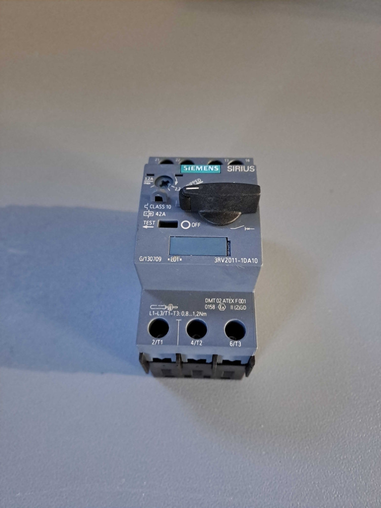 SIEMENS 3RV20111DA10