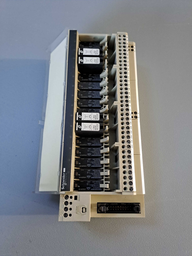 SCHNEIDER  ABE7P16T210