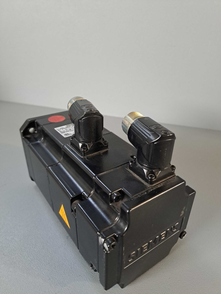 SIEMENS  1FK70425AK711TH3Z