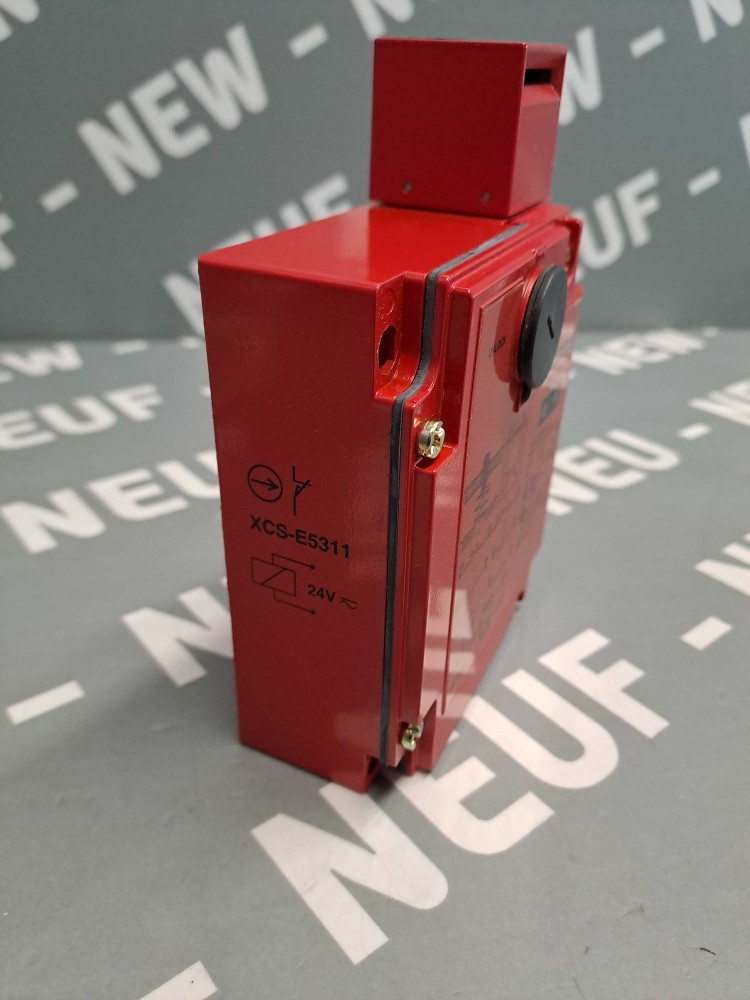 TÉLÉMÉCANIQUE  XCSE5311