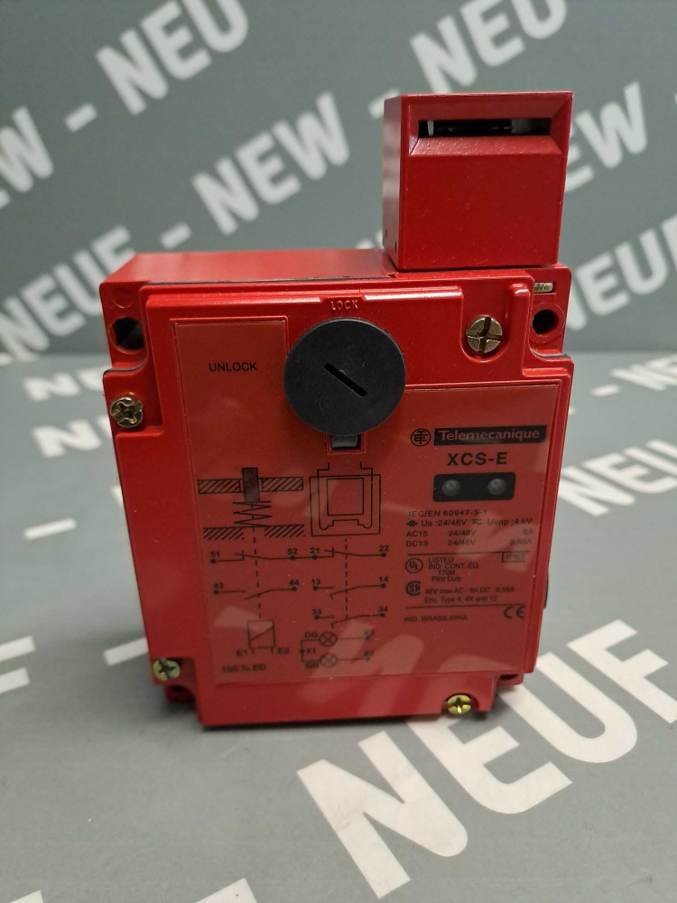 TÉLÉMÉCANIQUE  XCSE5311