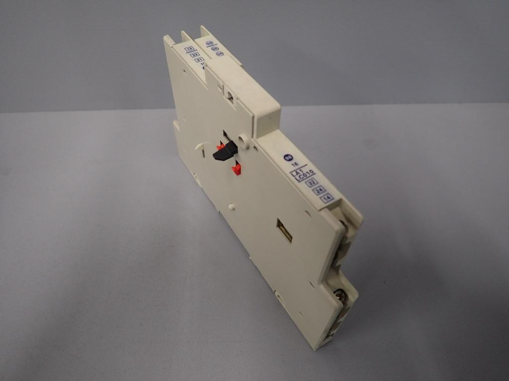 TÉLÉMÉCANIQUE  LA1LC010