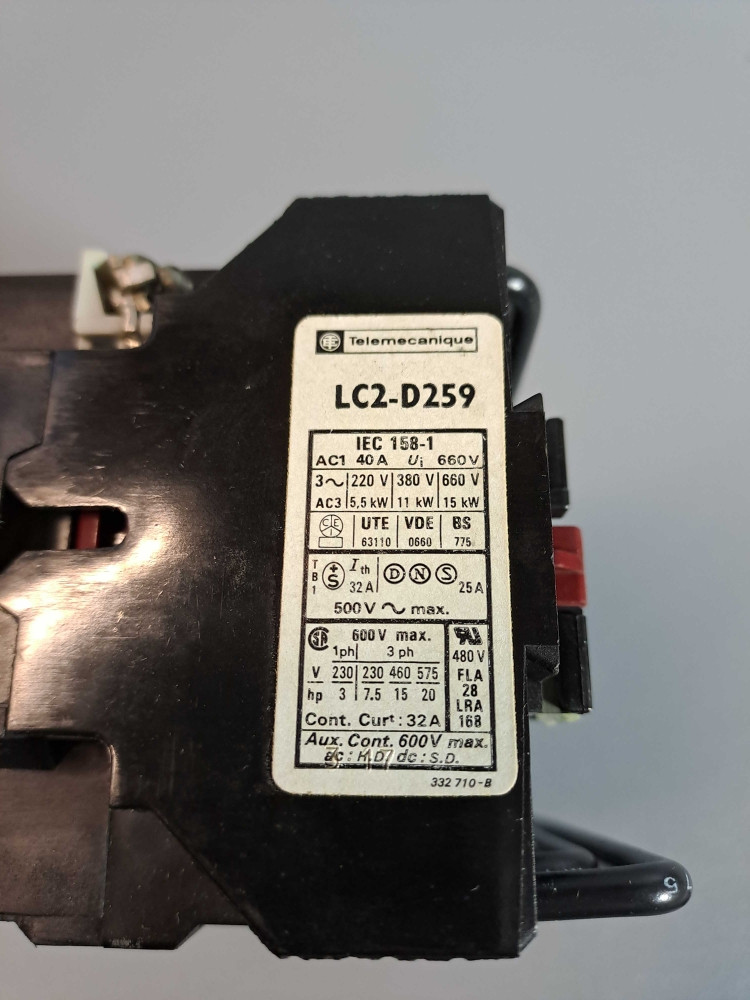 TÉLÉMÉCANIQUE  LC2D259F