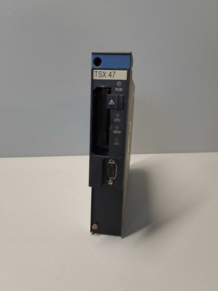 TÉLÉMÉCANIQUE  TSXP4712