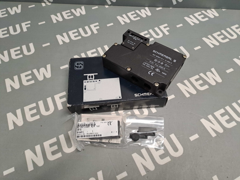 SCHMERSAL AZM161SK-33RK-110-M16