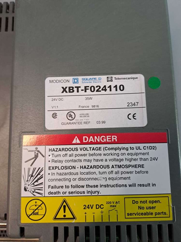 TÉLÉMÉCANIQUE  XBT-F024110