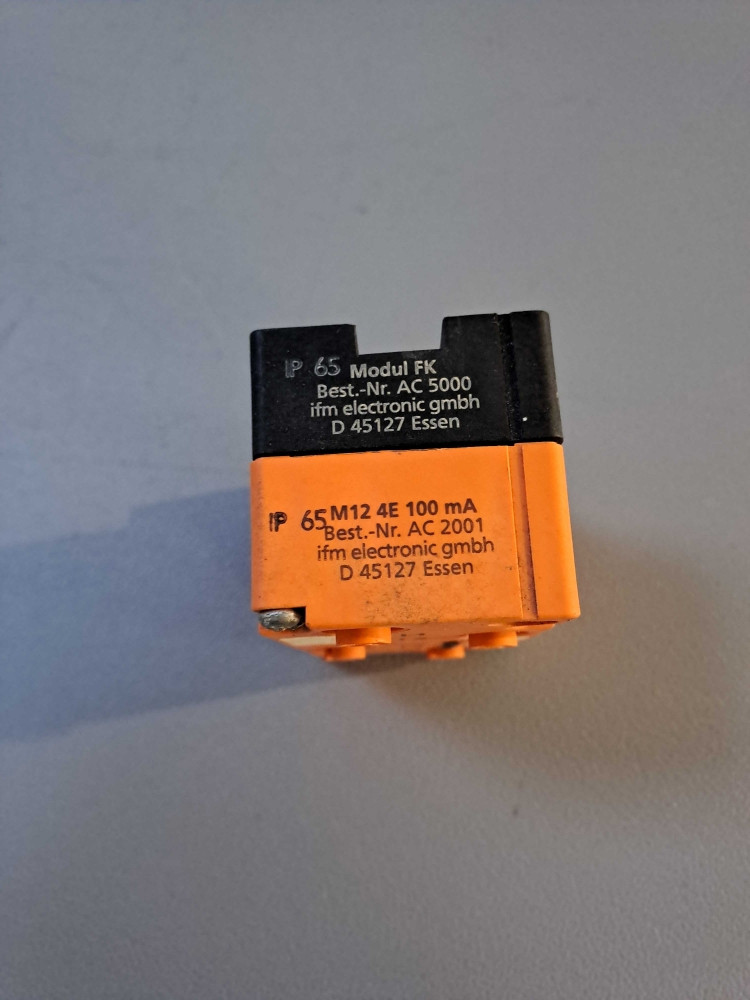 IFM ELECTRONIC AC5000 + AC2001