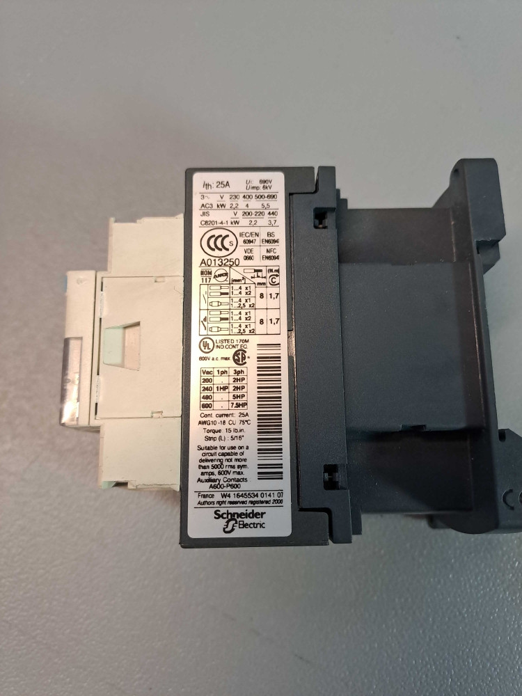 TÉLÉMÉCANIQUE  LC1D09